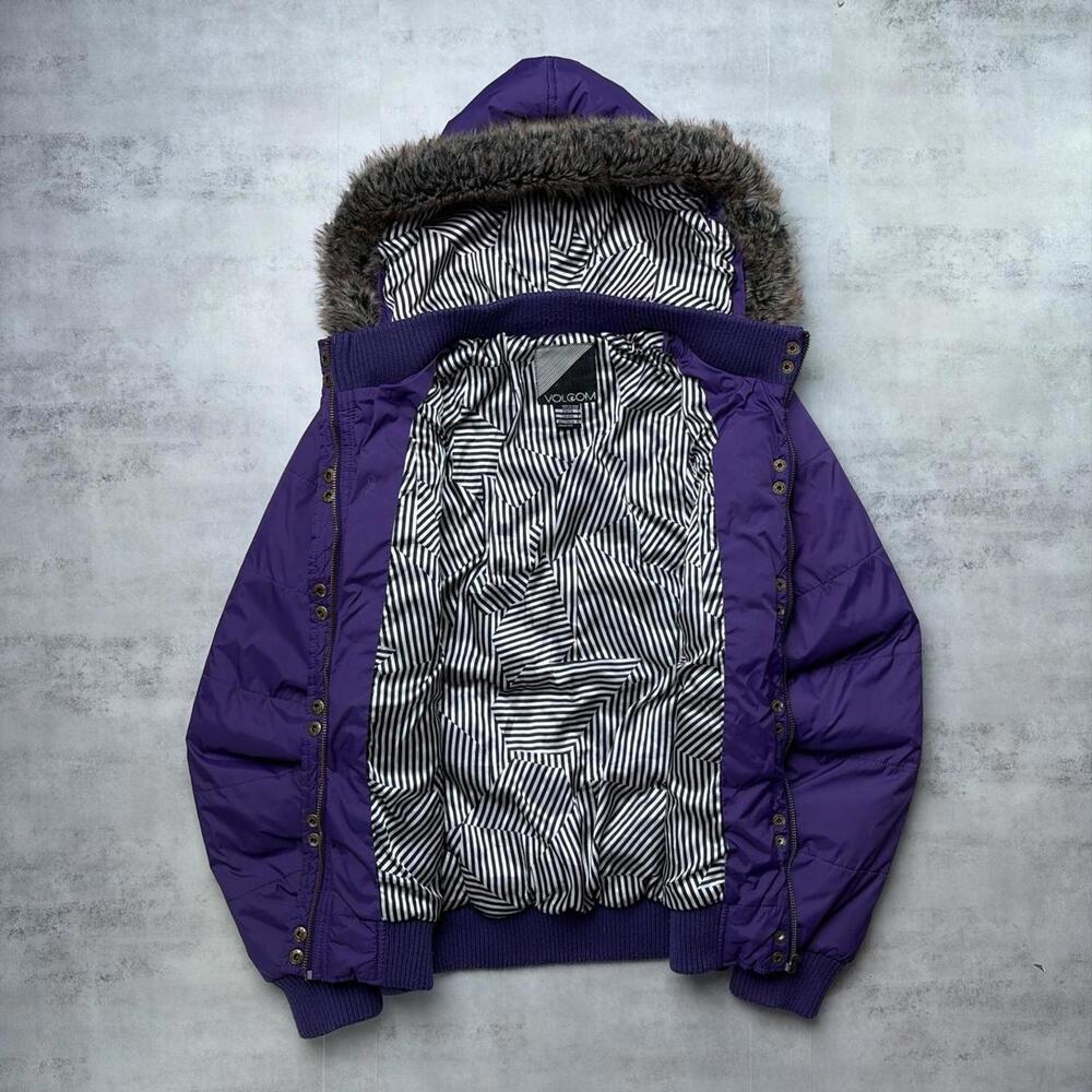 Y2K Purple Volcom Grunge Skater Faux Fur Hooded Puffer Jacket - Picture 2 of 8